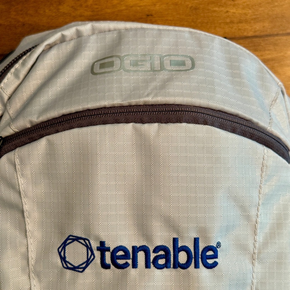 OGIO Tenable Gray Ripstop Tech Vault Laptop Backpack New With Tags - Picture 3 of 12